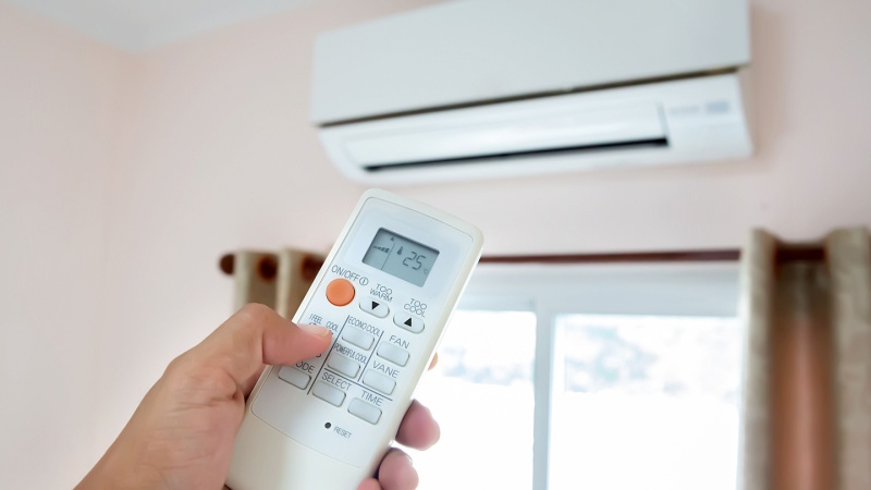 Simbolo climatizzatore - Mano telecomando